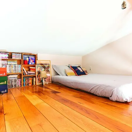 Unique Apartment- 50 Sqm- Montmartre Apartment