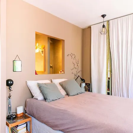 Unique Apartment- 50 Sqm- Montmartre * Paris
